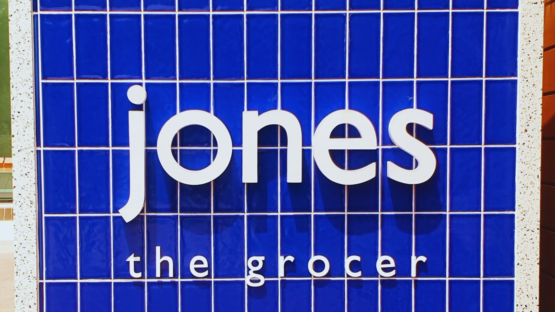 solid surfaces for grocer