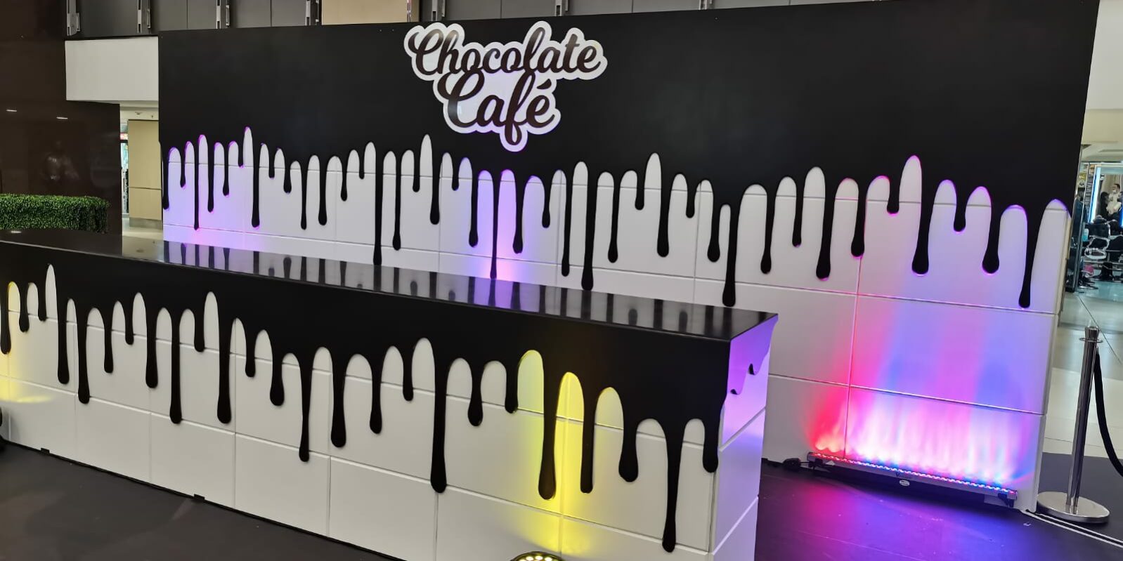 Solid Surfaces for Retail Brands and Restaurants